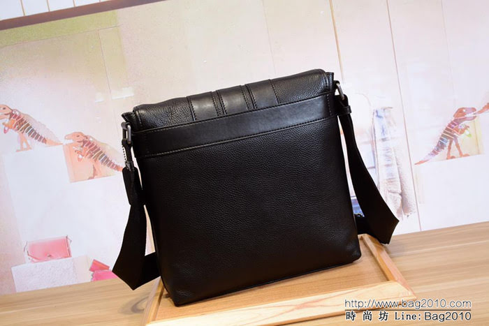 COACH蔻馳 56666 新款 男士荔枝紋信使翻蓋斜挎包  Chz1265